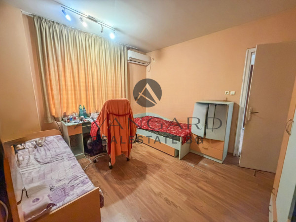 САНИРАН ЕТАЖ ОТ КЪЩА В БЛИЗОСТ ДО СТАРИЯ ГРАД !