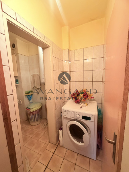 ТРИСТАЕН С ГАРАЖ В ЦЕНАТА / КАМЕНИЦА 1