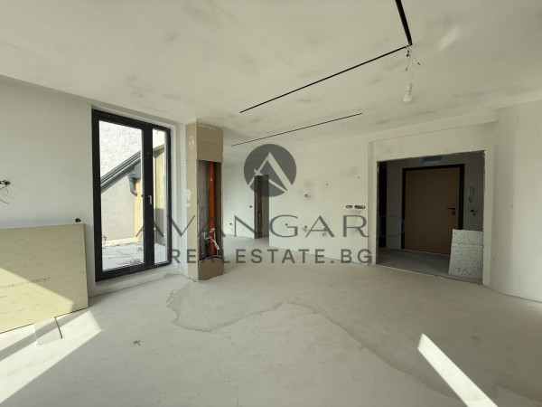 ТРИСТАЕН С АКТ 16 ДО НОВОТЕЛ ПЛОВДИВ!