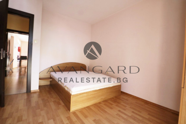 TWO-ROOM APARTMENT FULLY FURNISHED + PARKING SPACE