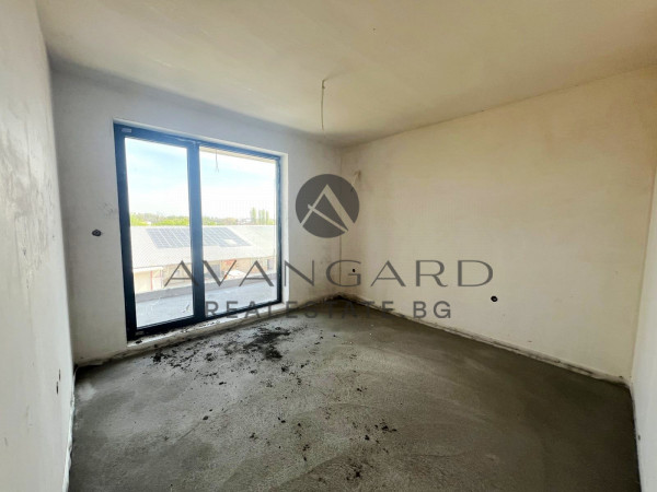 АКТ 14! ПРОСТОРЕН ТРИСТАЕН