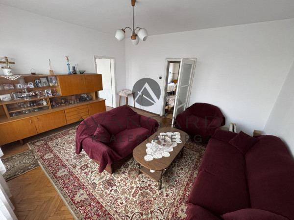 ТРИСТАЕН РЕАЛНА КВАДРАТУРА  !!! КЮЧУК ПАРИЖ !!!