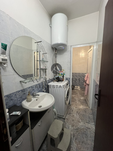 Two bedroom apartment up to 60-class!