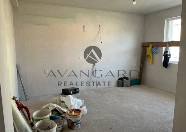 DETACHED HOUSE! BRANIPOLE!