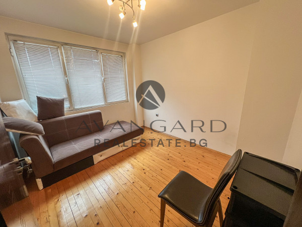 Furnished two bedroom with garage to novothel