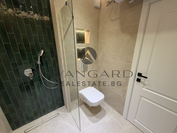 АКТ 16! Луксозен двустаен Южен