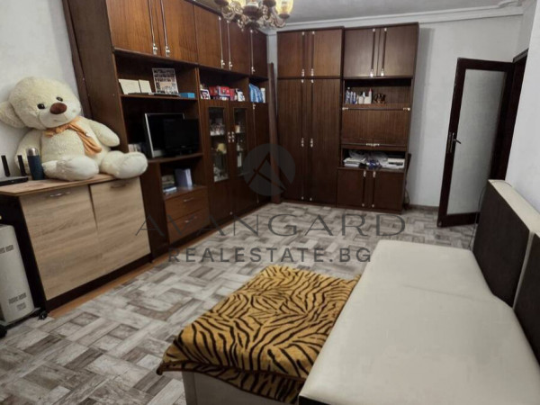 МНОГОСТАЕН ОБЗАВЕДЕН АПАРТАМЕНТ! КЮЧУК ПАРИЖ!