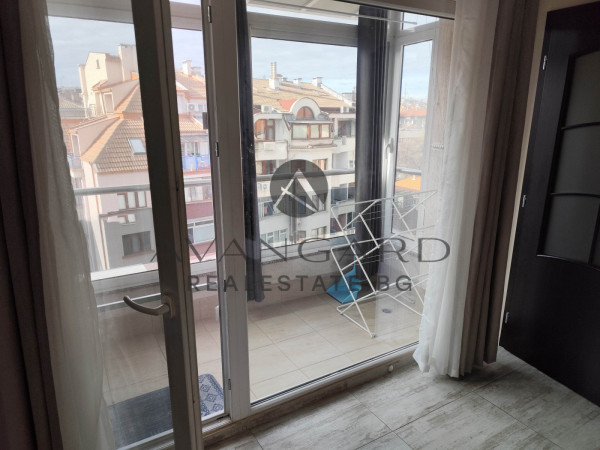 TWO BEDROOM FURNISHED! CENTER!