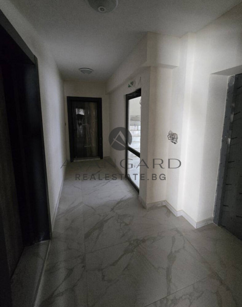 ДВУСТАЕН С АКТ 15 / Смирненски