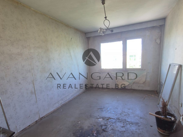 One bedroom apartment with three separate rooms!