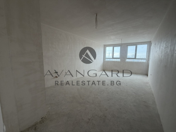 ИЗГОДЕН ТРИСТАЕН С АКТ 16 !!