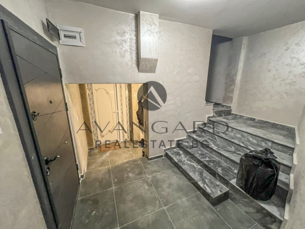 Двуетажна къща с. Брестовица