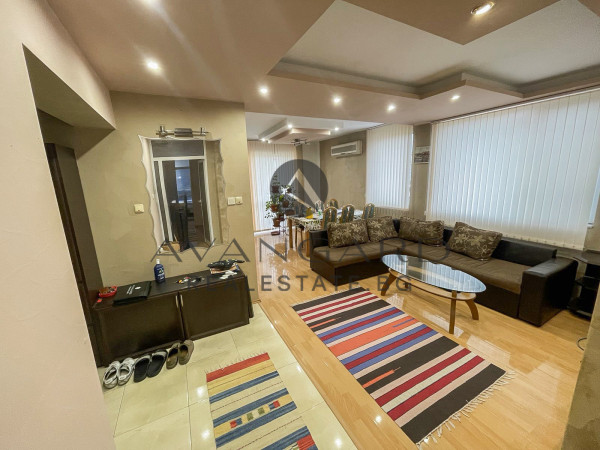 ТРИСТАЕН АПАРТАМЕНТ В СЪРЦЕТО НА КЮЧУК ПАРИЖ !!!