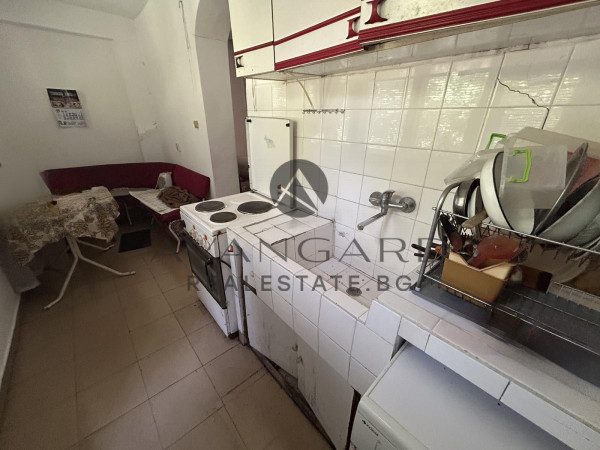 One -bedroom with three separate rooms / Karshiyaka