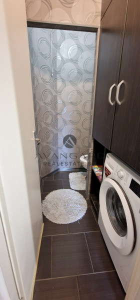 Three -bedroom small -sized to white birch