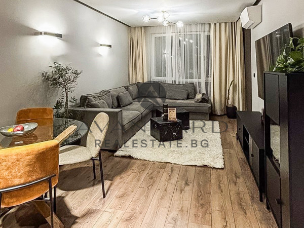 ТОП ЛОКАЦИЯ !!! ДИЗАЙНЕРСКИ ДВУСТАЕН В ТРАКИЯ !!!