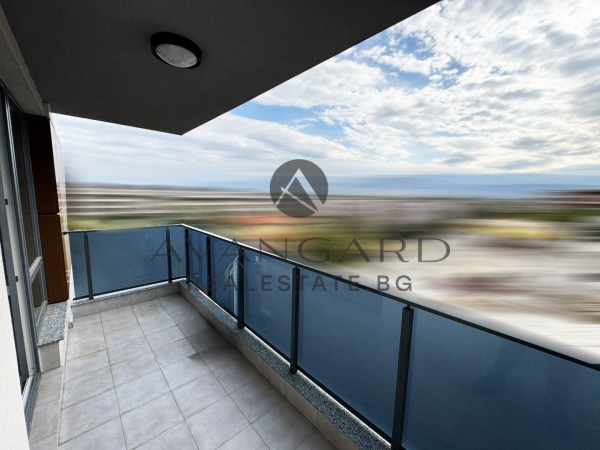 ТРИСТАЕН ДИЗАЙНЕРСКИ С ДВОЕН ГАРАЖ В ОСТРОМИЛА!!!