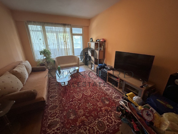 Wonderful one -bedroom real square
