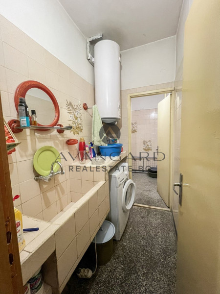 Тристаен с четири отделни стаи до Белите Брези