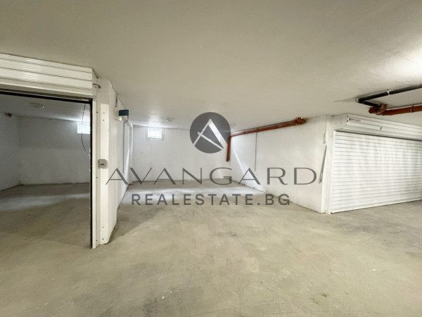 ТРИСТАЕН ДИЗАЙНЕРСКИ С ДВОЕН ГАРАЖ В ОСТРОМИЛА!!!