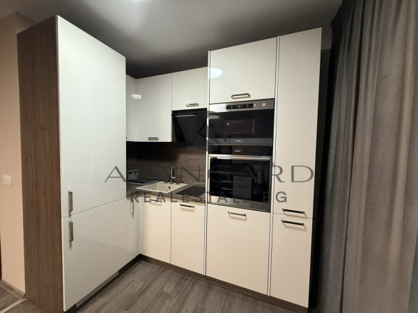 ЧЕТИРИСТАЕН ОБЗАВЕДЕН АПАРТАМЕНТ! КЪРШИЯКА!