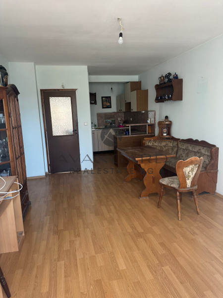 One-bedroom apartment next to Kamenitsa Park