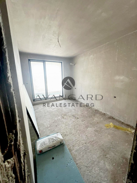 Двустаен апартамент пред акт 15 / Кършияка