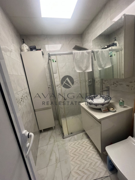 ОБЗАВЕДЕН ТРИСТАЕН СЛЕД РЕМОНТ