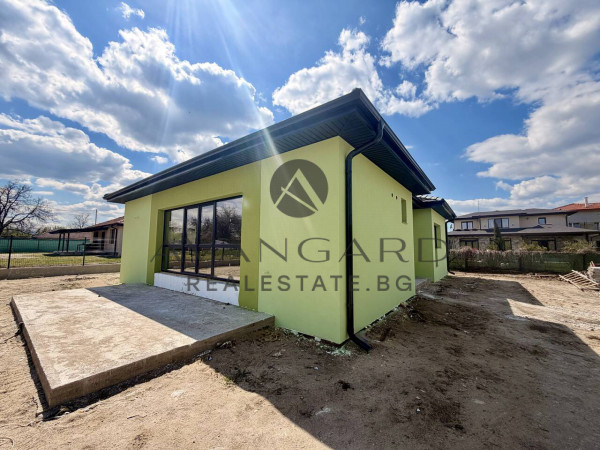 Едноетажна къща / Скутаре