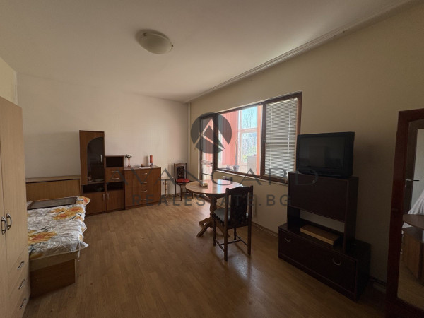 One -room to the Yegerhoff beer house