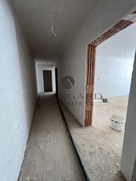 Two -bedroom apartment with Act 14!
