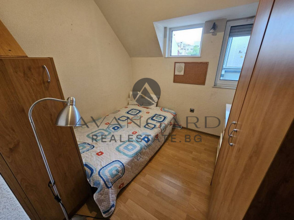 Maisonette WITH GARAGE INCLUDED IN THE PRICE / Kamenitsa 1