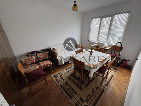 ТРИСТАЕН РЕАЛНА КВАДРАТУРА  !!! КЮЧУК ПАРИЖ !!!