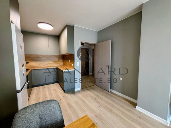 ЛУКСОЗЕН ДВУСТАЕН !!! ХРИСТО СМИРНЕНСКИ !!!