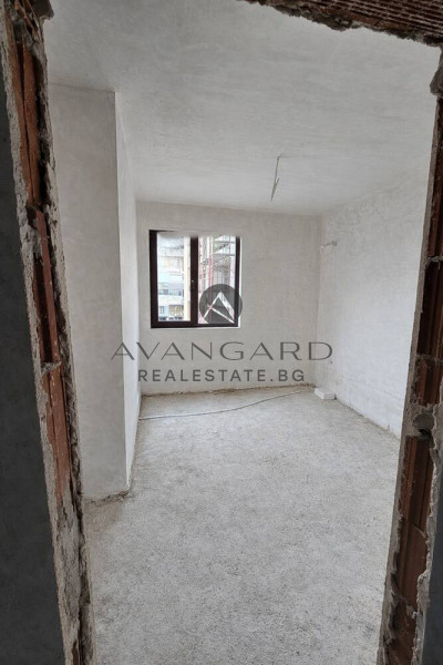 ДВУСТАЕН С АКТ 14 ДО ТЦ ГРАНД