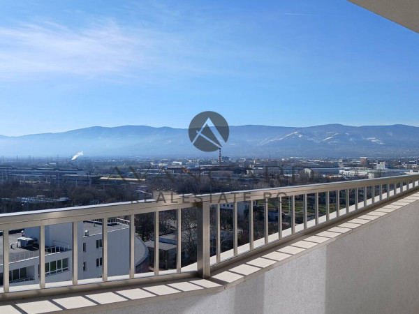 ТРИСТАЕН С АКТ 16 / СЪДИЙСКИ