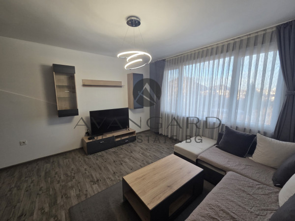 SPACIOUS/BEDROOM/YOUTH HILL