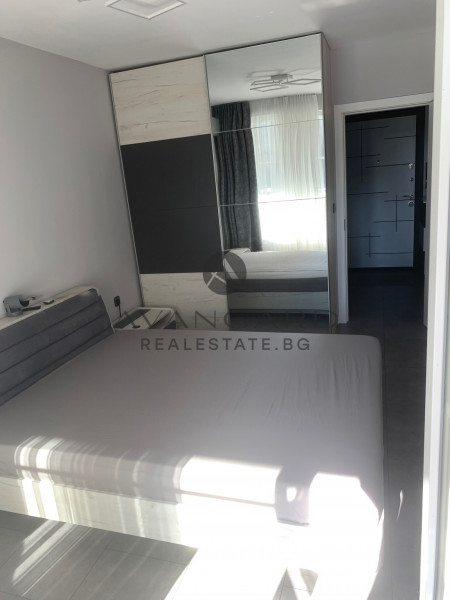 ДВУСТАЕН С ПАРКОМЯСТО! ОБЗАВЕДЕН ! КЪРШИЯКА!