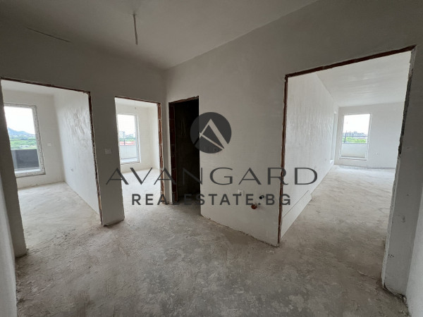 ТРИСТАЕН В ЛУКСОЗНА СГРАДА С АКТ 16