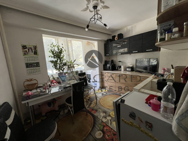 Three-room apartment near Filipovo