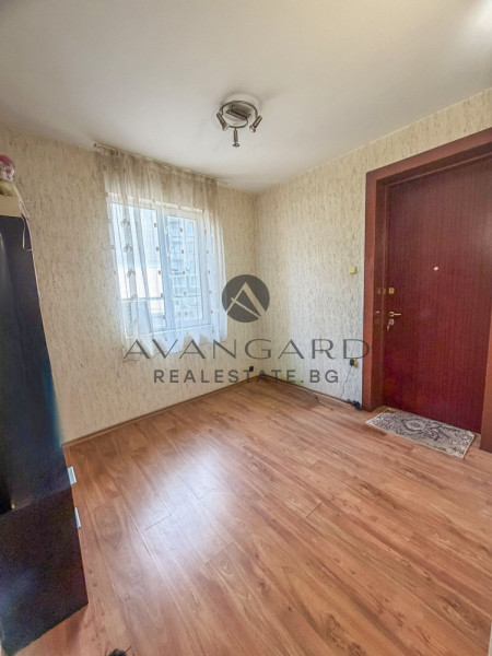 САНИРАН ЕТАЖ ОТ КЪЩА В БЛИЗОСТ ДО СТАРИЯ ГРАД !