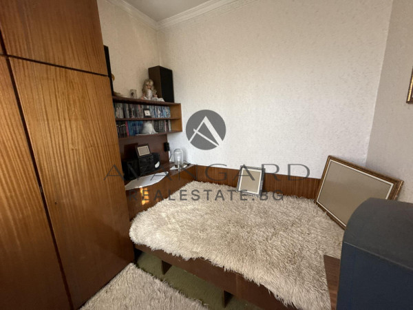 A three -bedroom furnished! Thrace!
