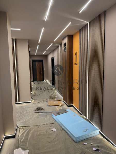 ТРИСТАЕН АПАРТАМЕНТ! ГРЕБНА БАЗА!