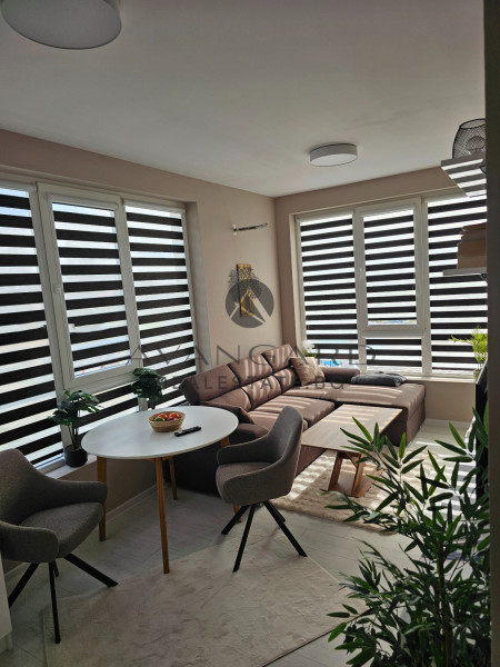 ТРИСТАЕН ОБЗАВЕДЕН АПАРТАМЕНТ! СМИРНЕНСКИ!