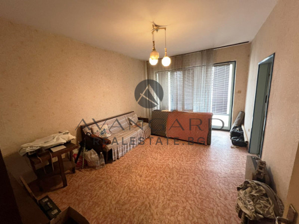 THREE-ROOM APARTMENT WITH FOUR SEPARATE ROOMS! THE WHITE BIRCHES