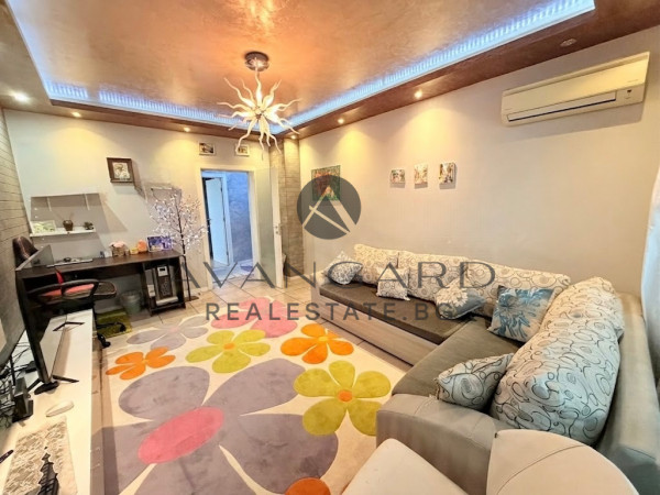 ДВУСТАЕН С ТРИ ОТДЕЛНИ СТАИ СЛЕД РЕМОНТ