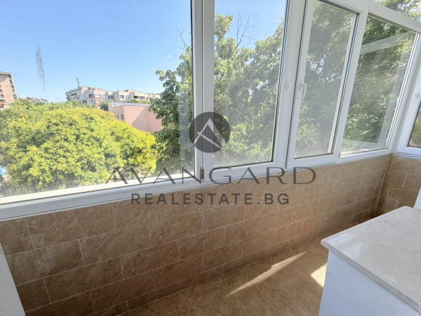 THREE-ROOM APARTMENT WITH PARKING SPACE NEAR PU