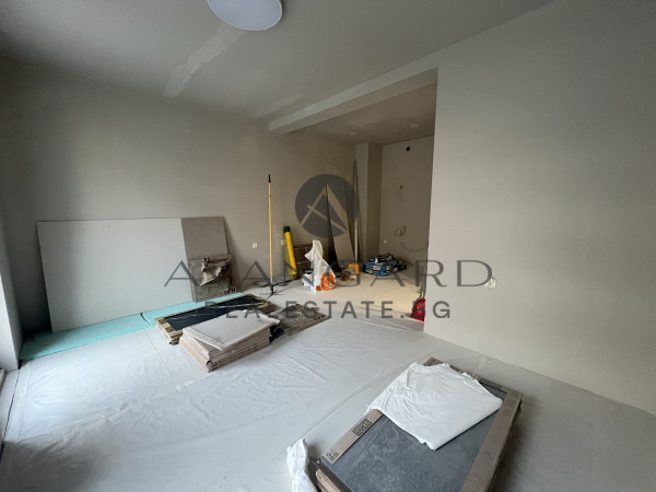 ДВУЕТАЖНА КЪЩА НА СУПЕРЦЕНТЪР ДО КАПАНА