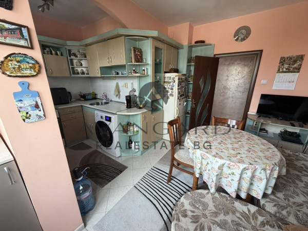 САНИРАН ТРИСТАЕН САНИ