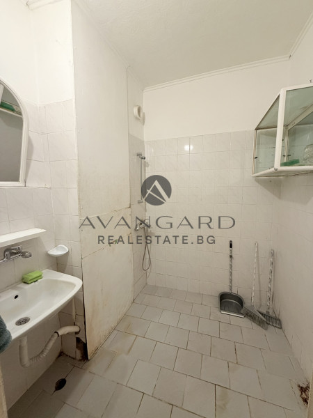 Three-room apartment next to the POLYCLINIC